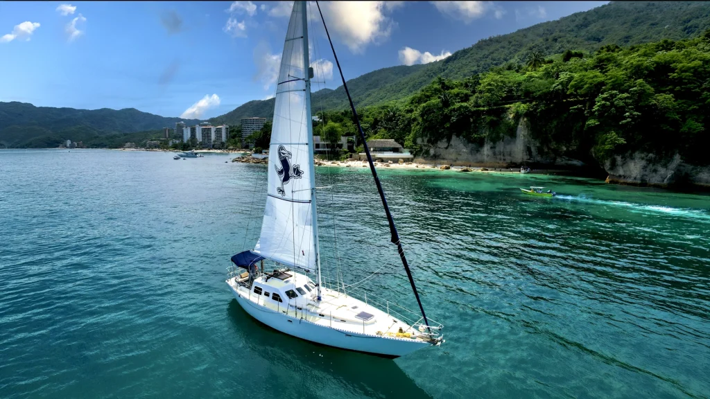 41-foot classic sailing yacht charter on Banderas Bay near Puerto Vallarta